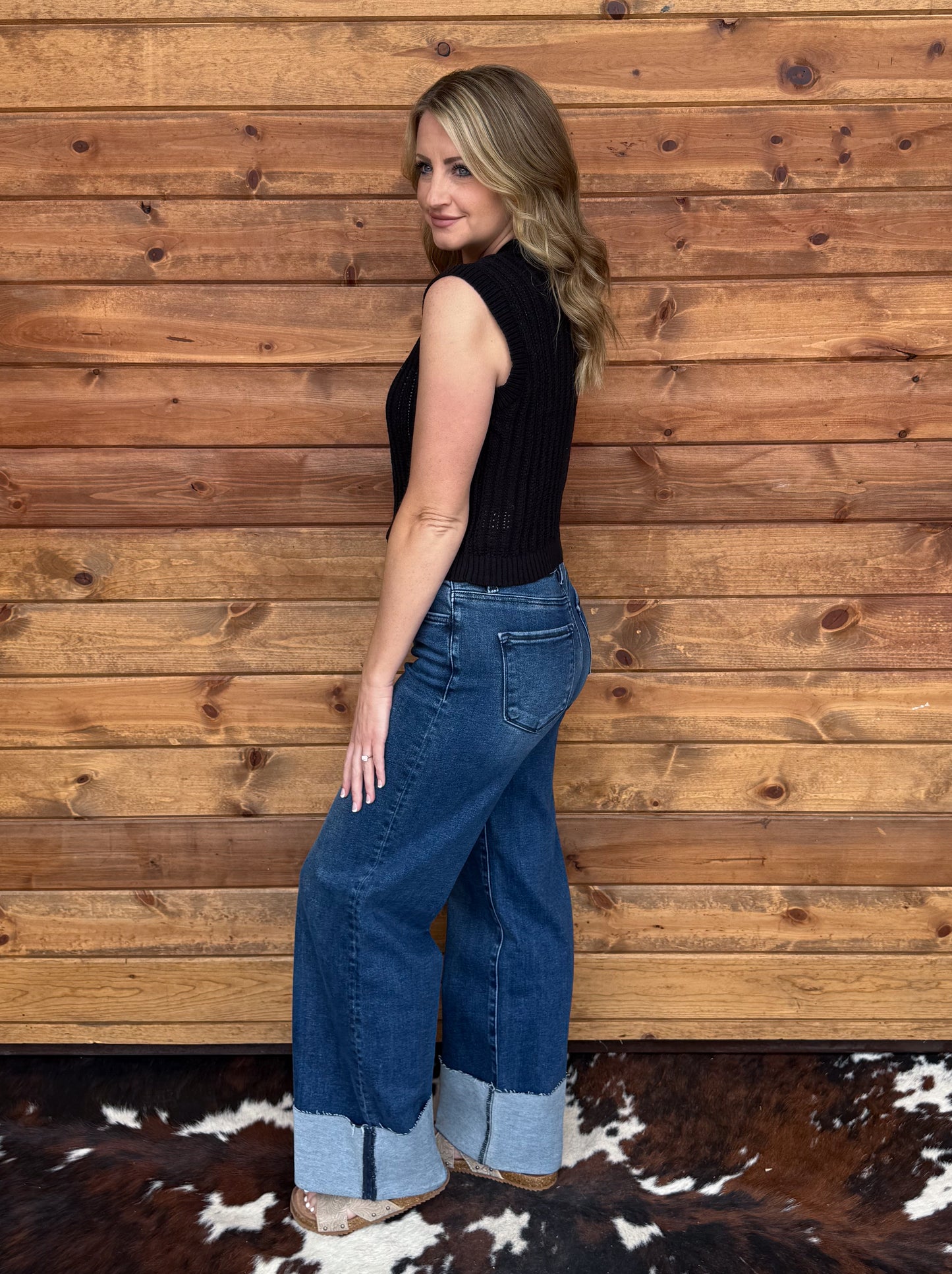 Simple Button-Up Tank *Black