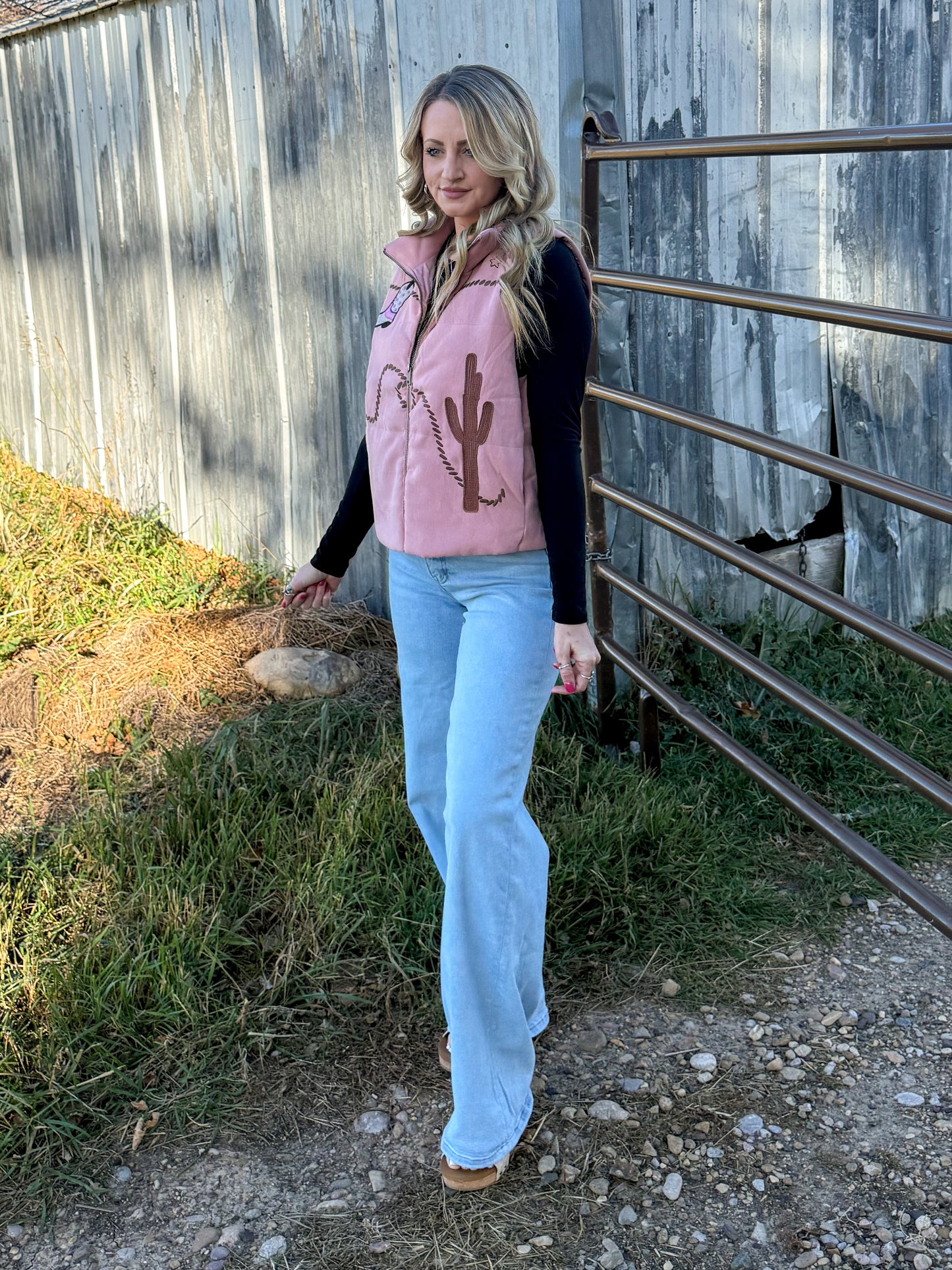 Southern Cactus Puffer Vest *Mauve