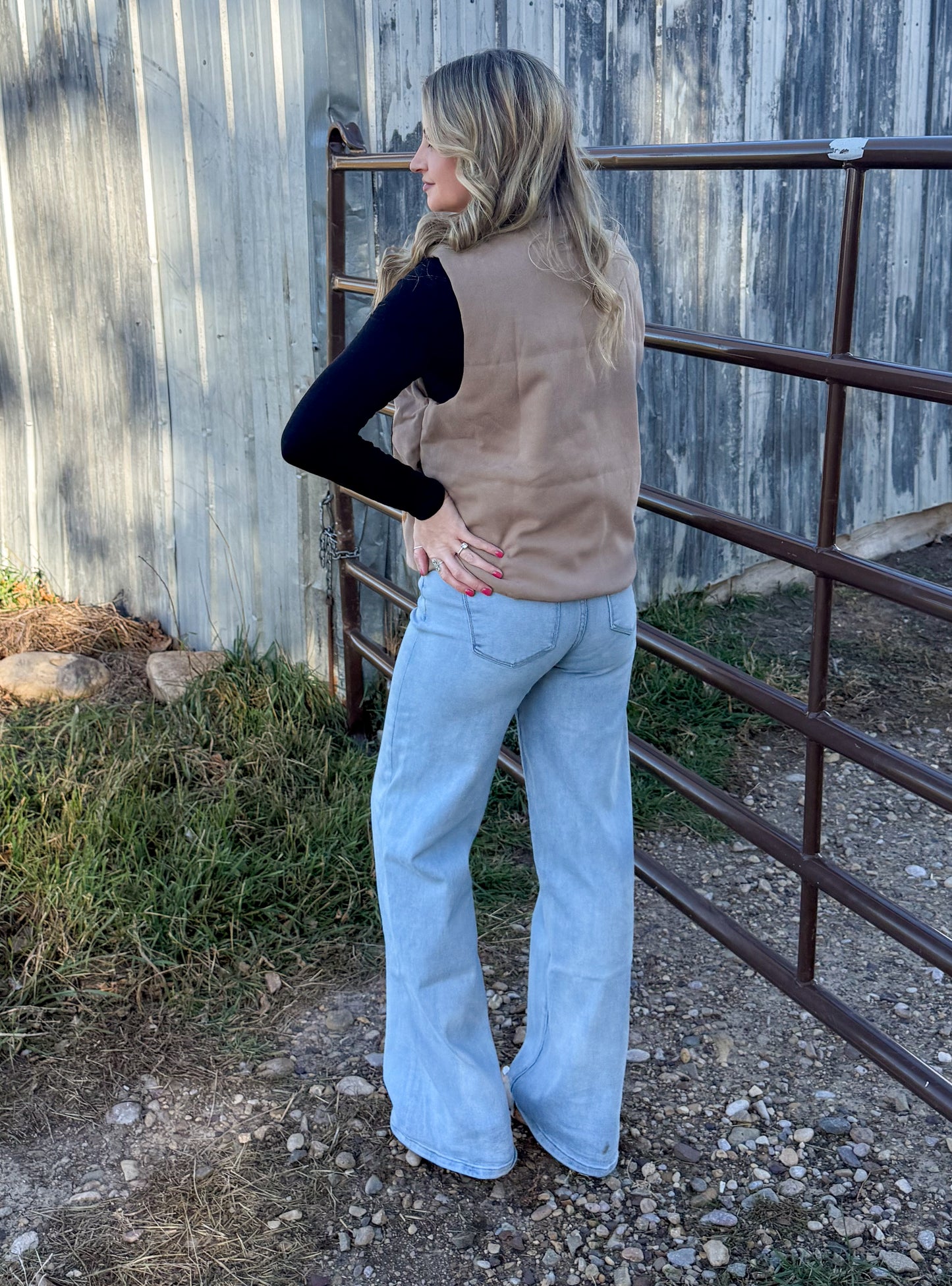 Southern Cactus Puffer Vest *Mocha