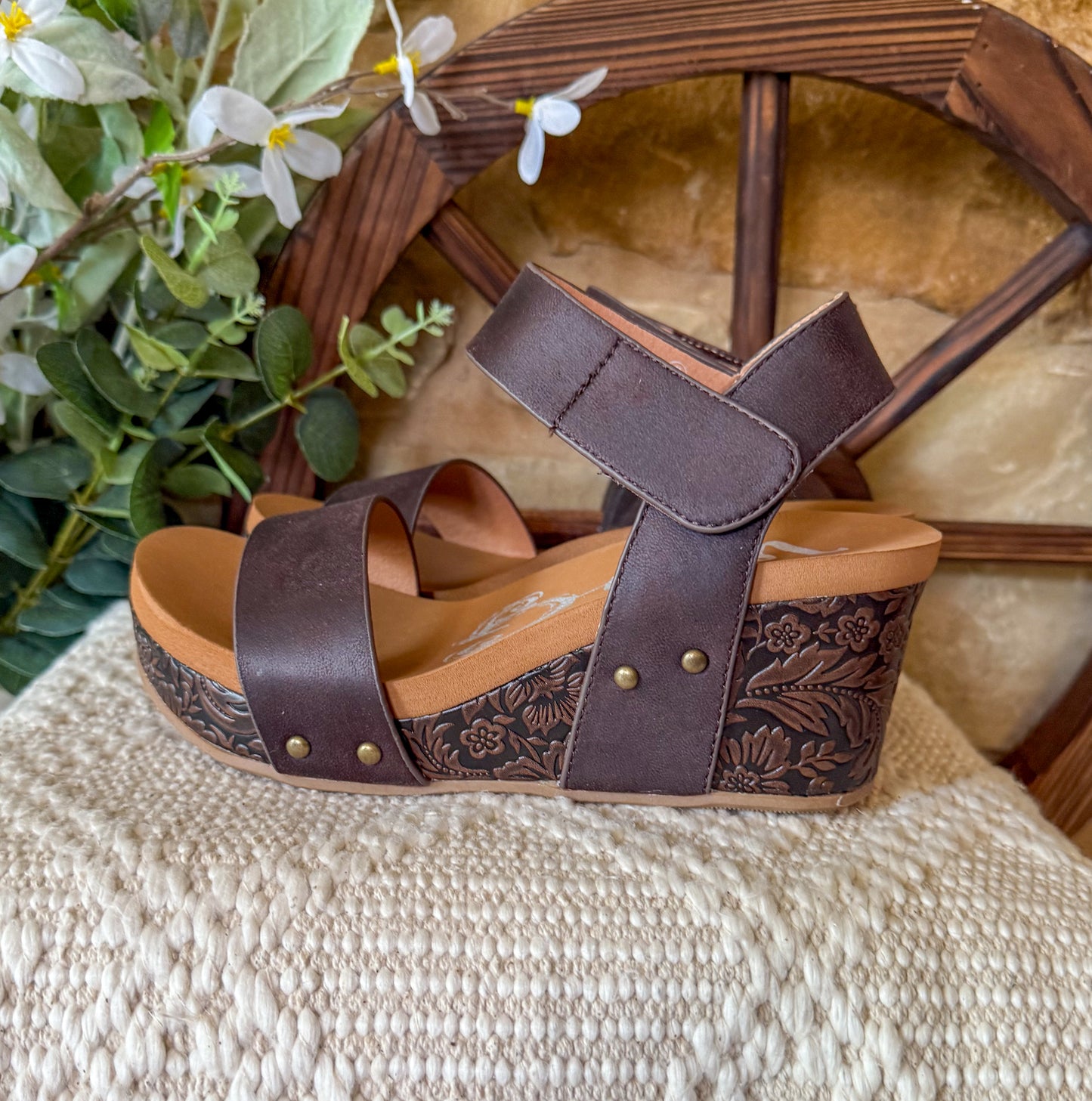 Devon Wedges *Chocolate