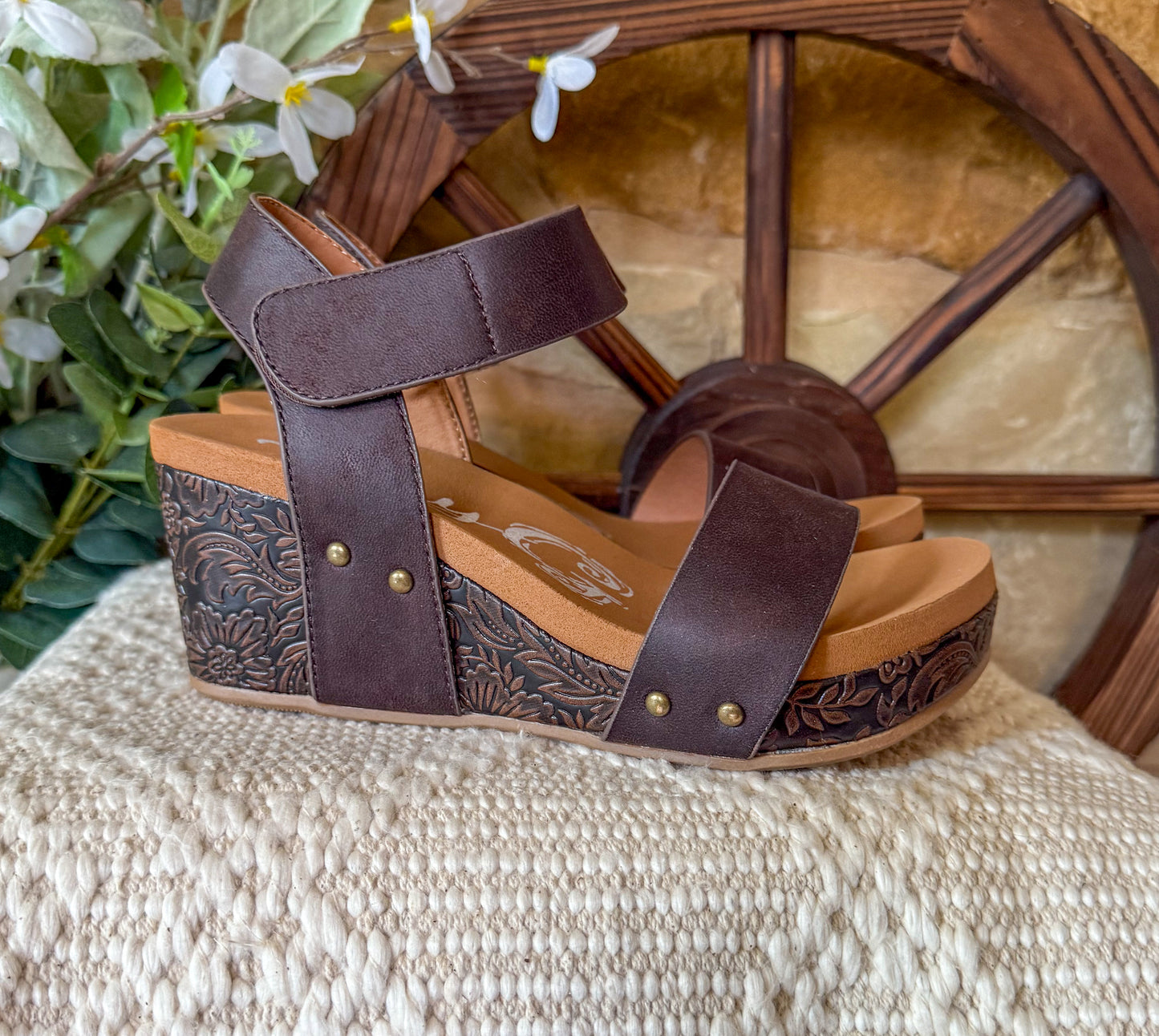 Devon Wedges *Chocolate