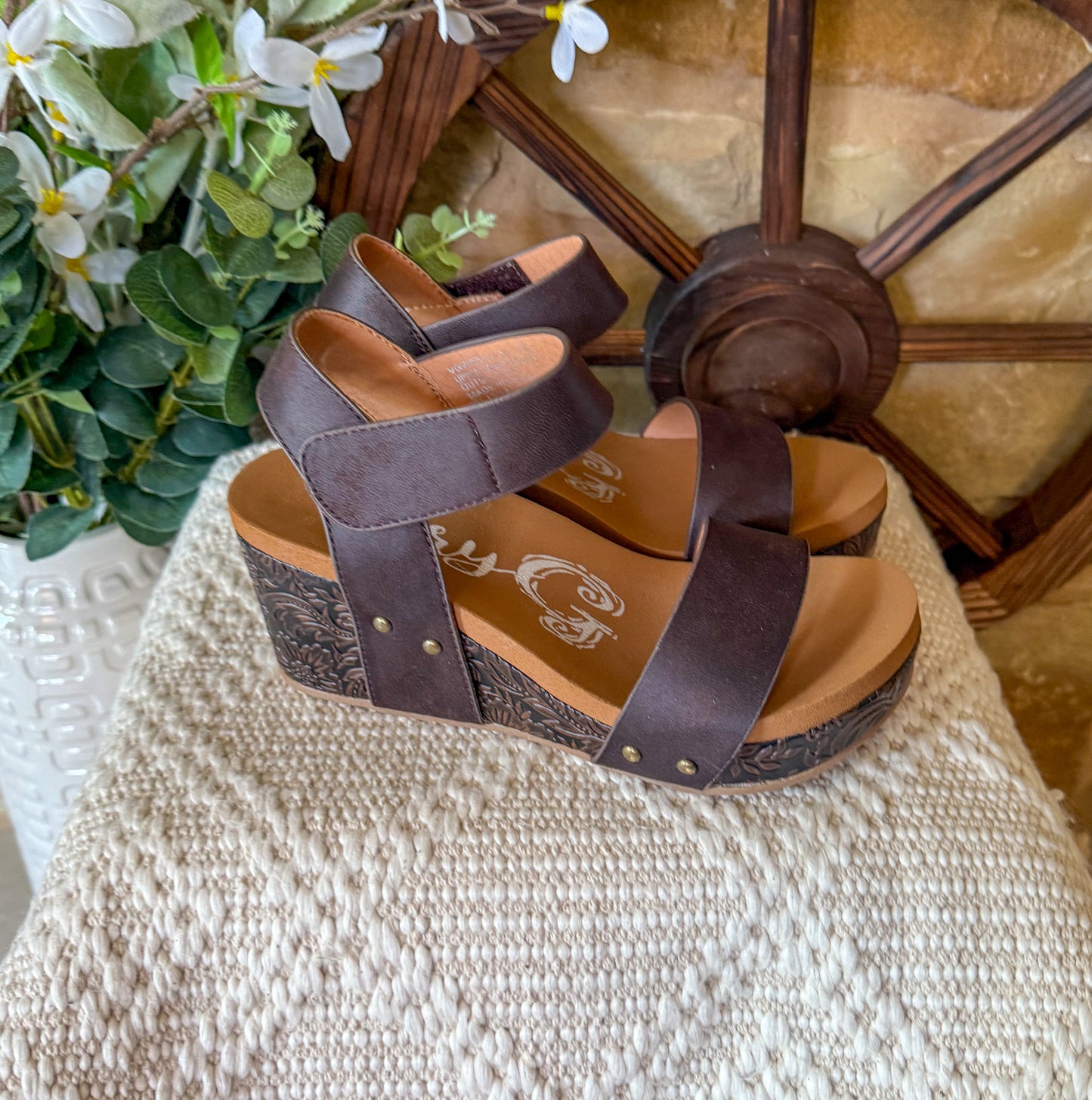 Devon Wedges *Chocolate