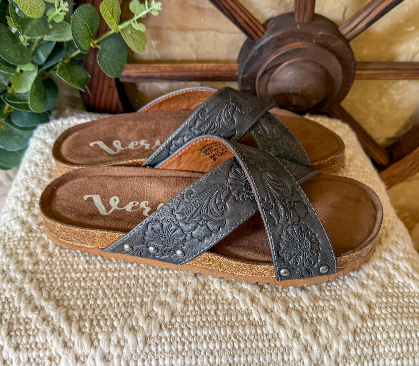 Jaycee Sandals *Grey