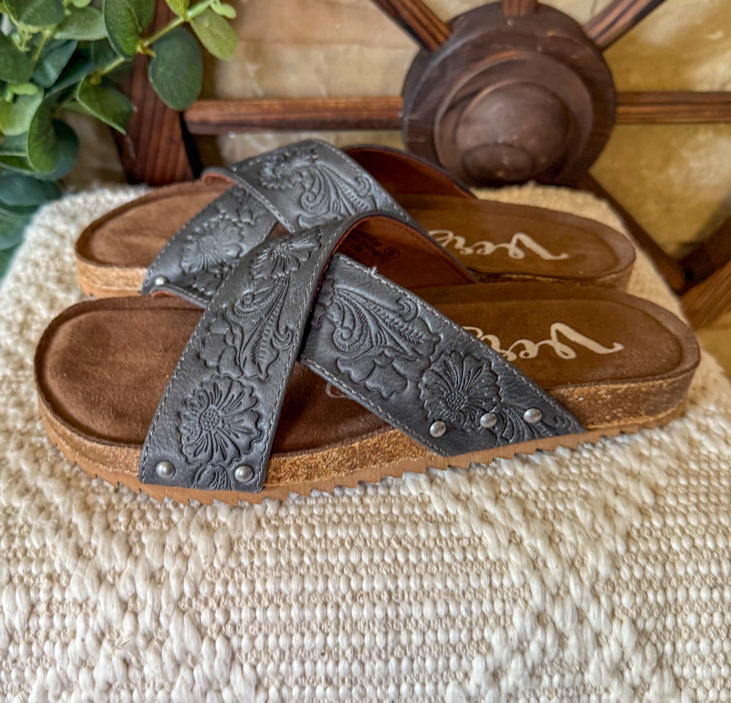 Jaycee Sandals *Grey