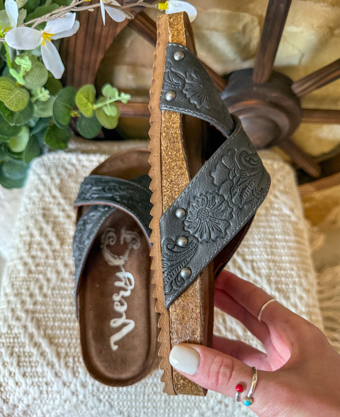 Jaycee Sandals *Grey