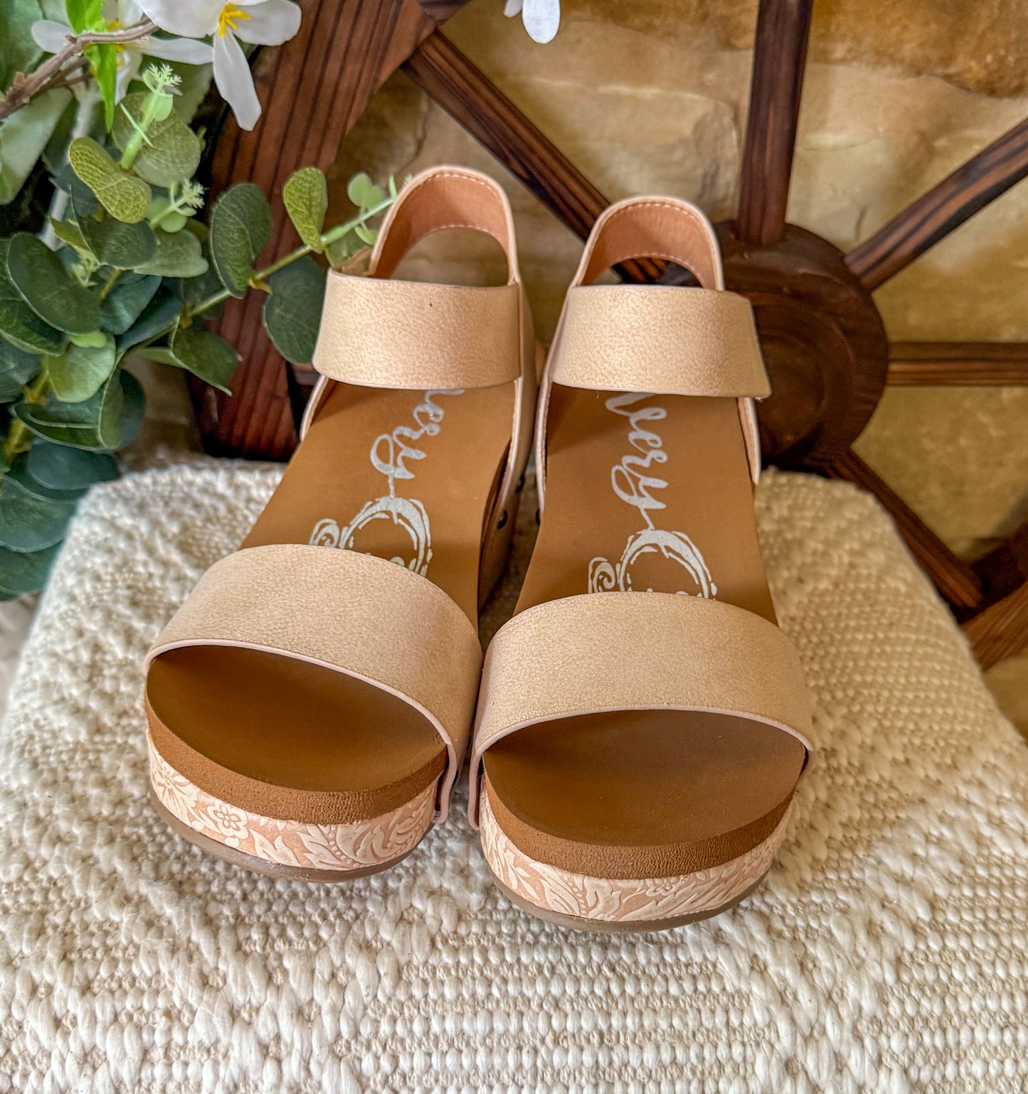 Devon Wedges *Nude
