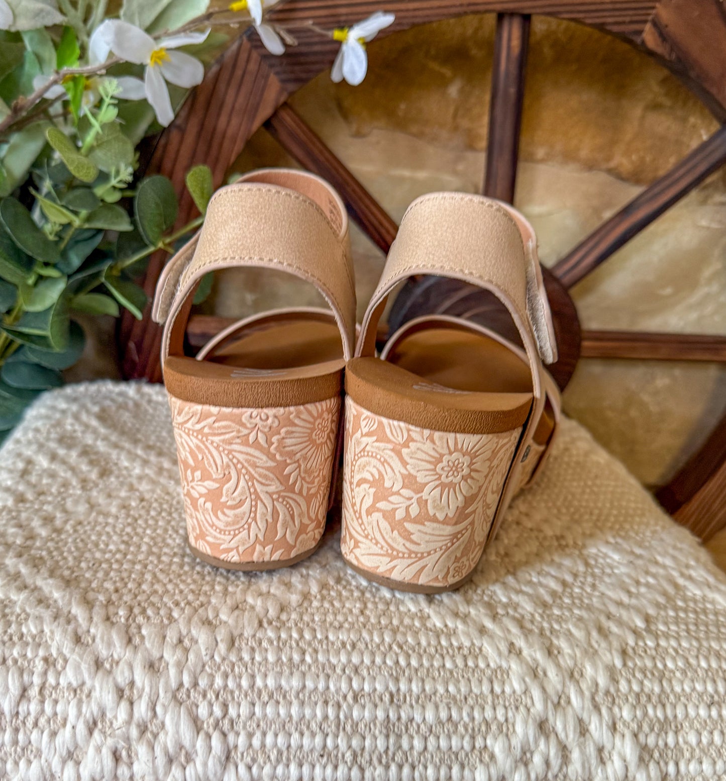 Devon Wedges *Nude