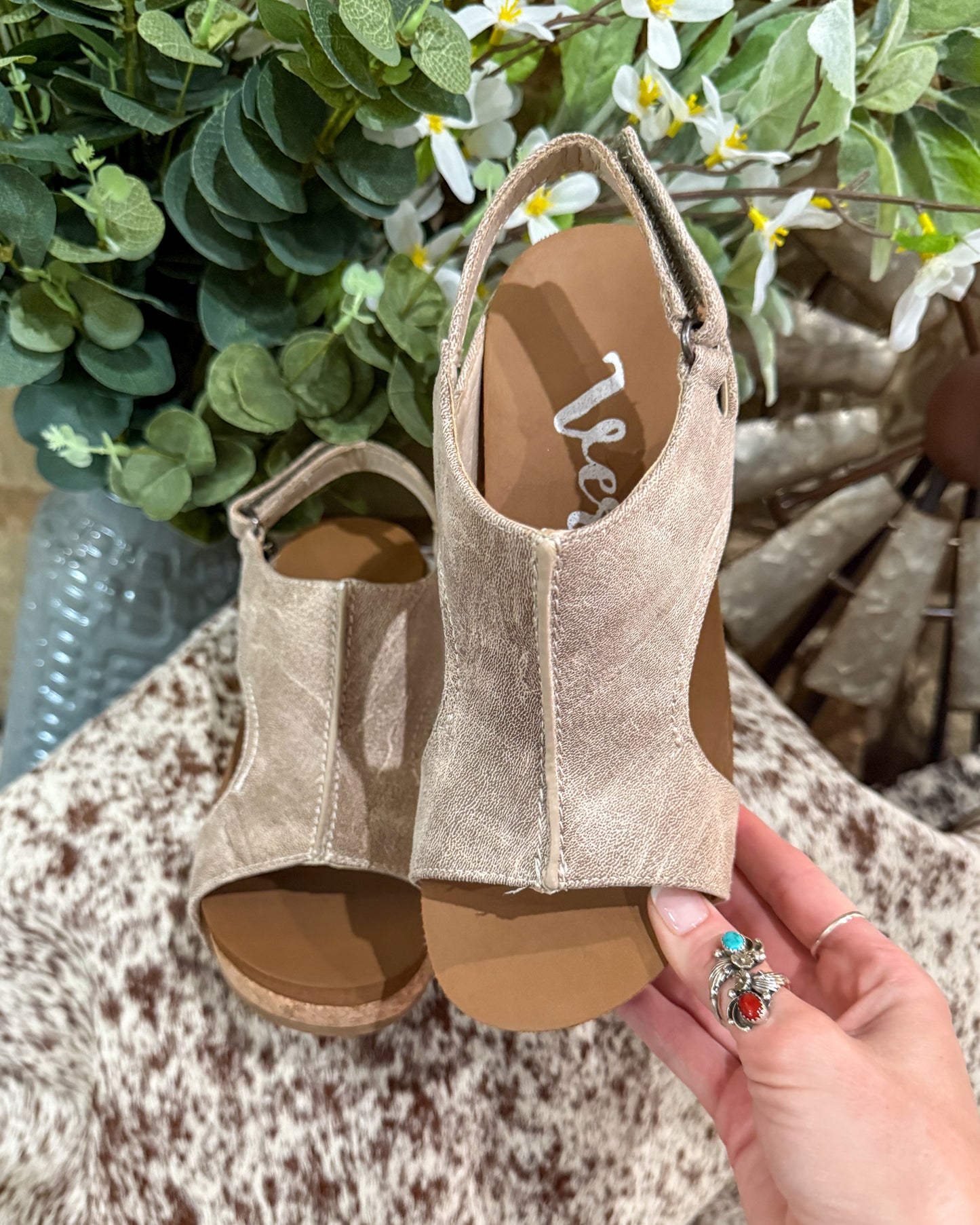 Isabella Wedges *Cream