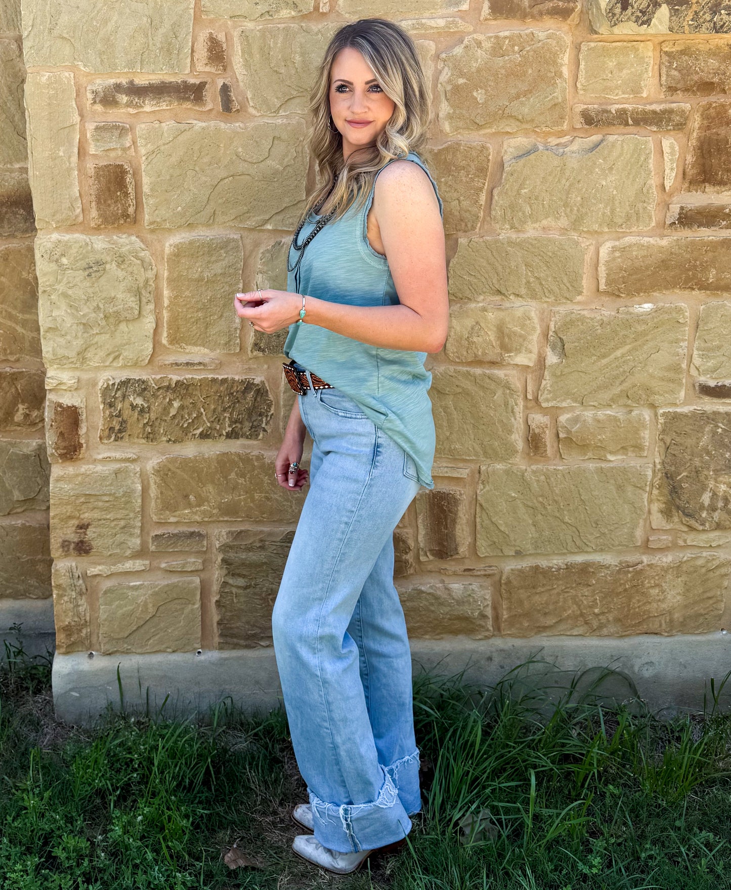 Avery Comfy Tank *Sky Blue