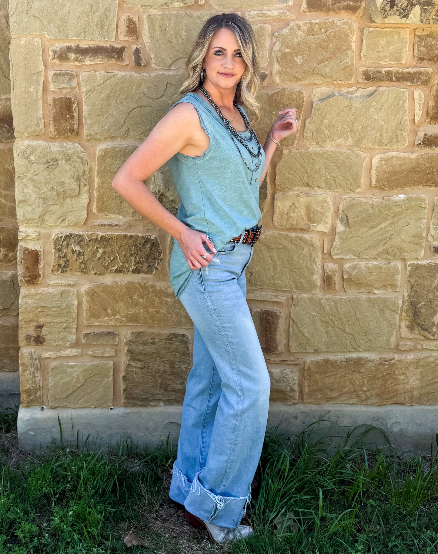 Avery Comfy Tank *Sky Blue