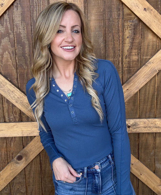 The Henley Basic Long Sleeve *Ocean Blue