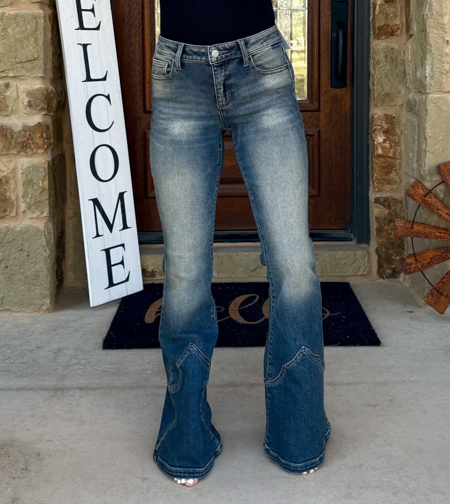 The Lainey 2.0 Cello Jeans