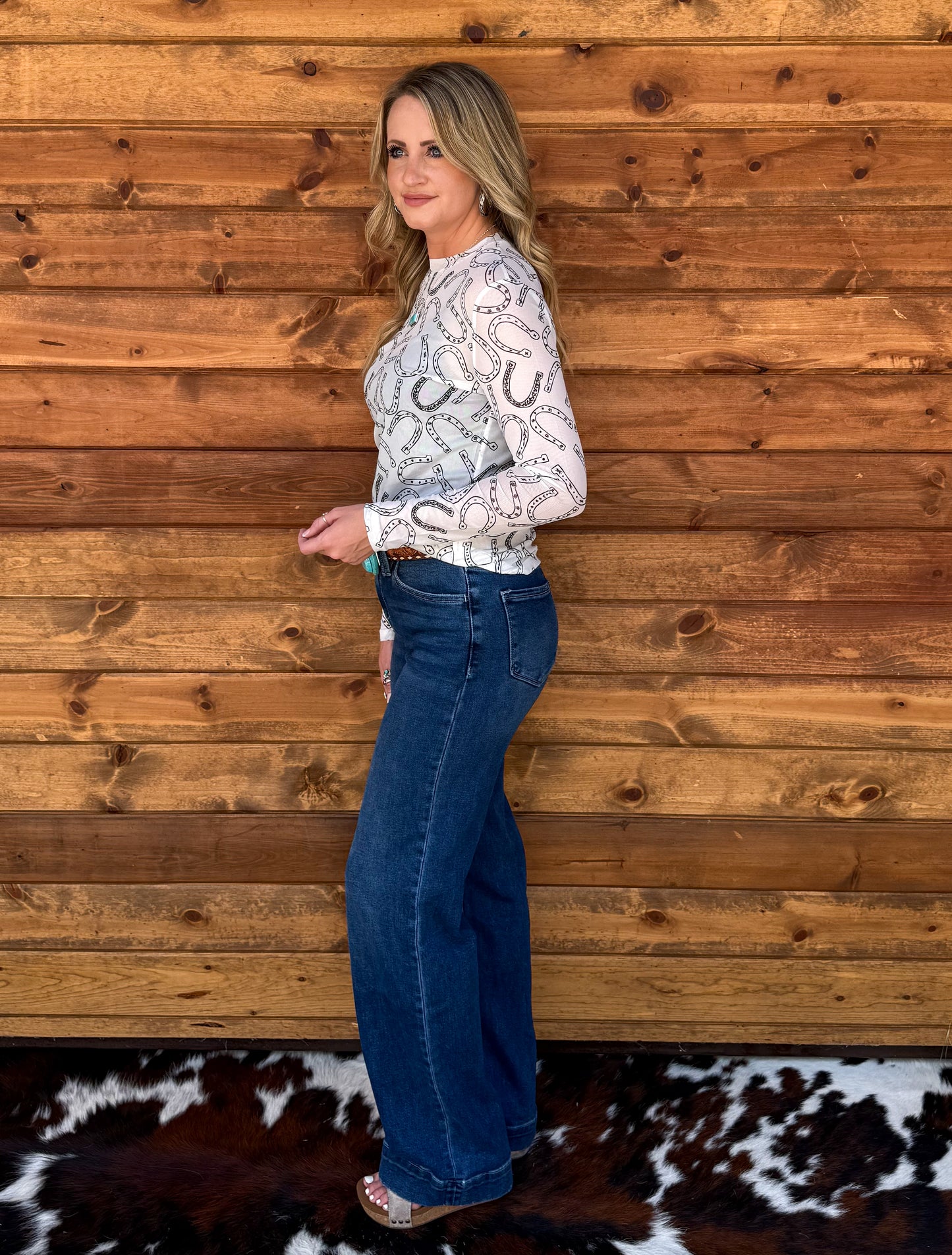 Horseshoe Mesh Top