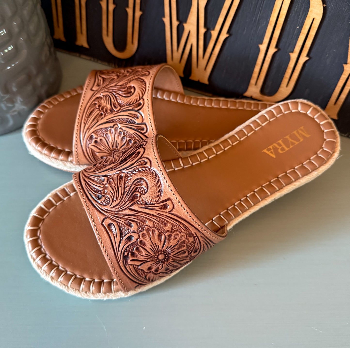 Horizon Creek Slides