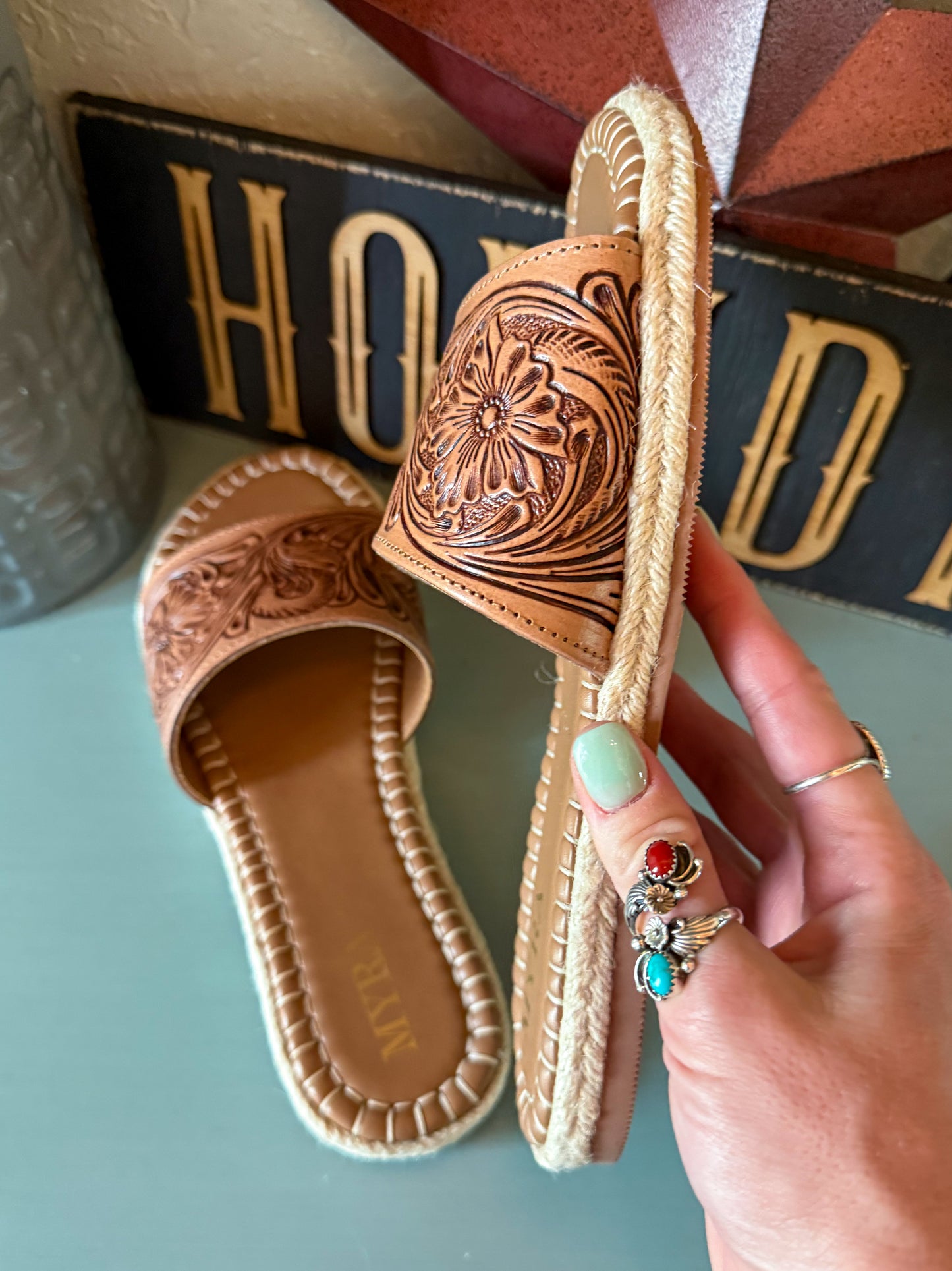 Horizon Creek Slides