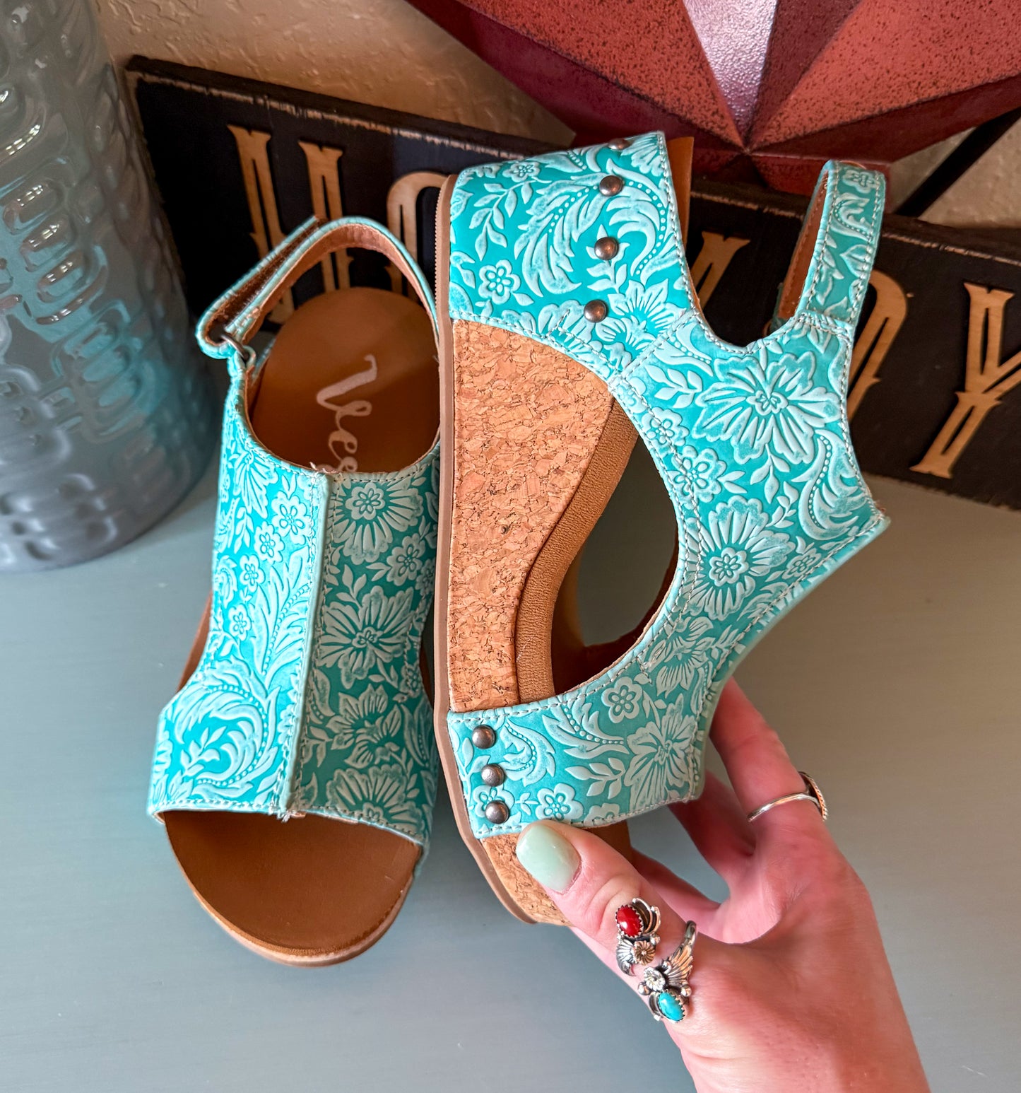 Isabella Tooled Wedges *Turquoise