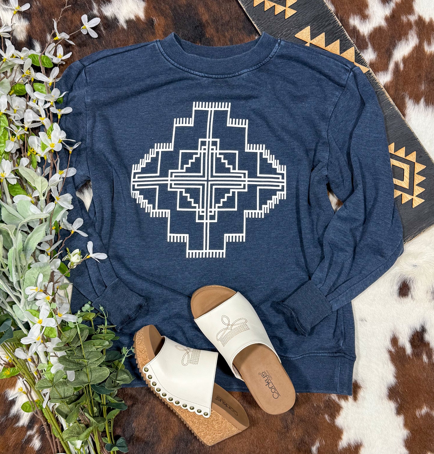 Aztec Puff Print Sweatshirt *Navy
