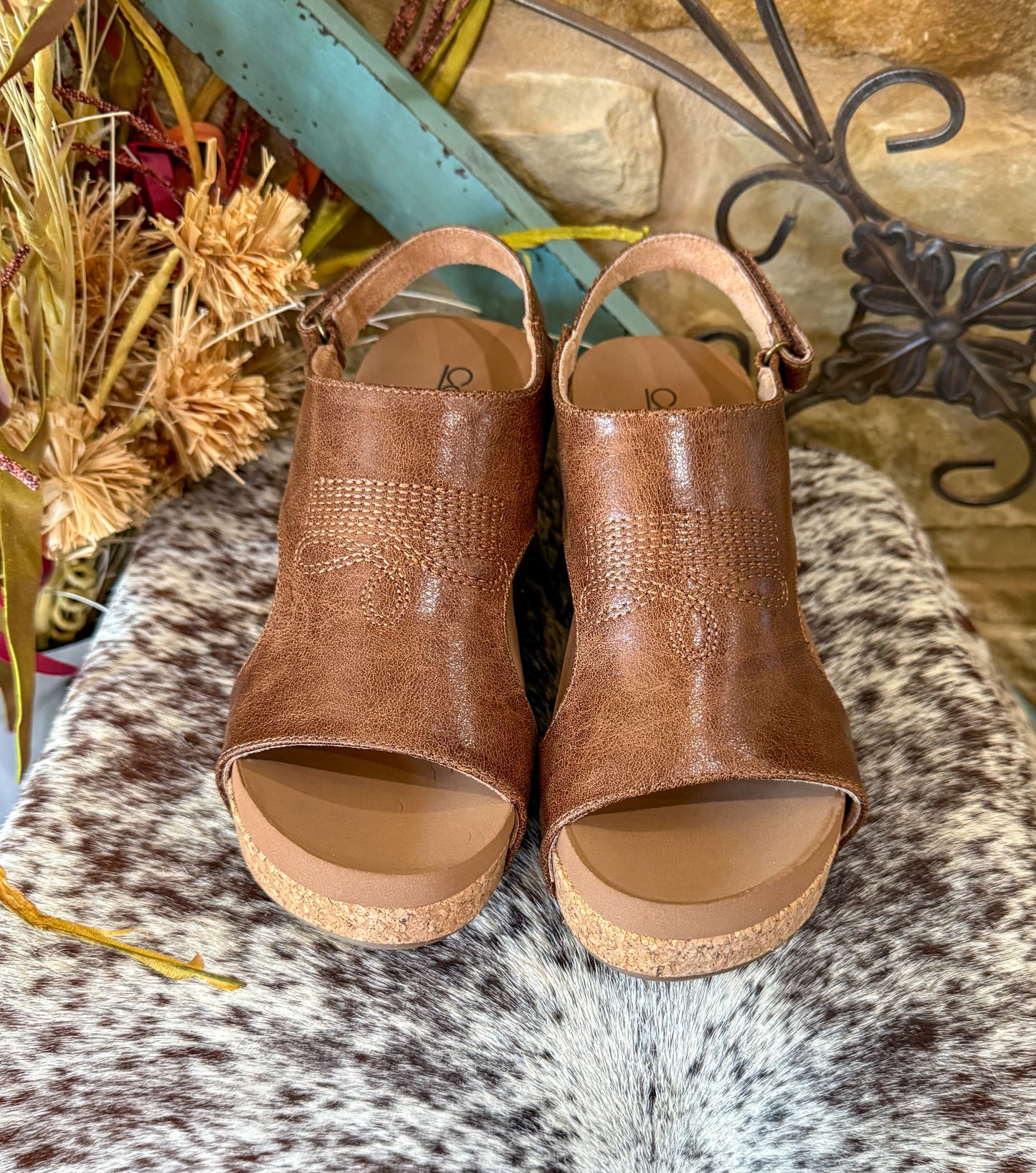 Carley Saddle Stitch Wedges