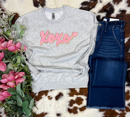 XOXO Patch Sweatshirt *Pink