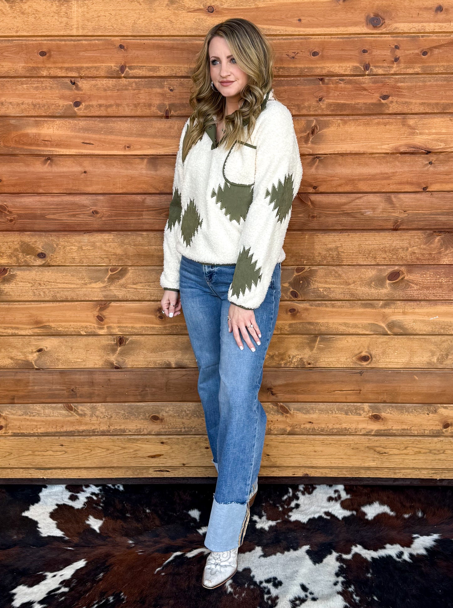 Mountain Range Pullover