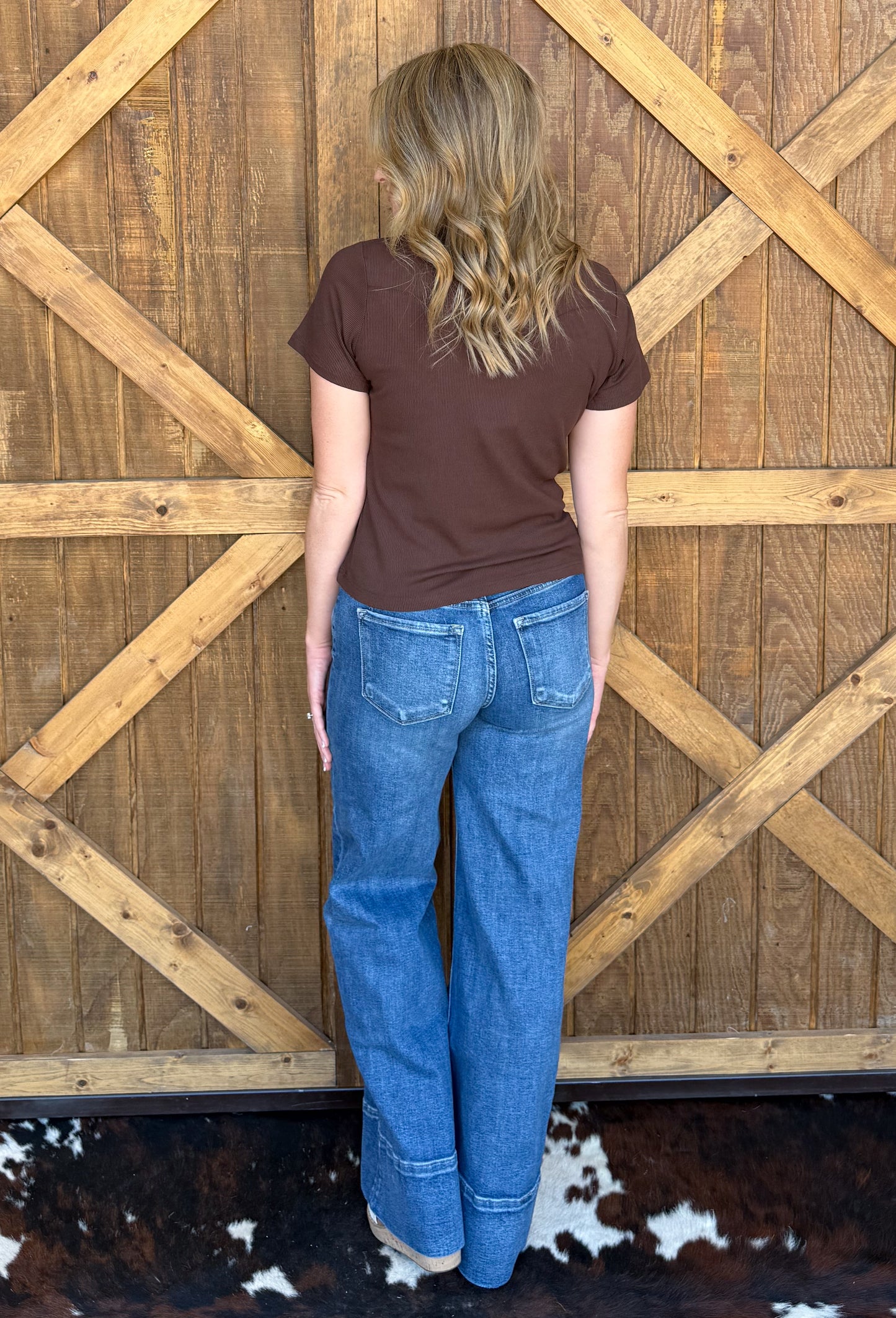 Yoakum Tee *Mocha