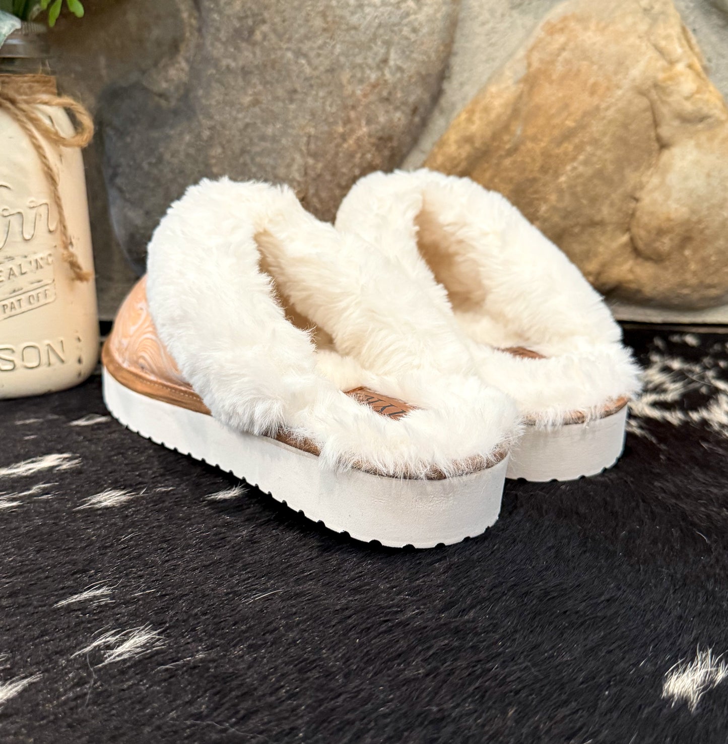 Snowdrift Slippers *Wintry Beige
