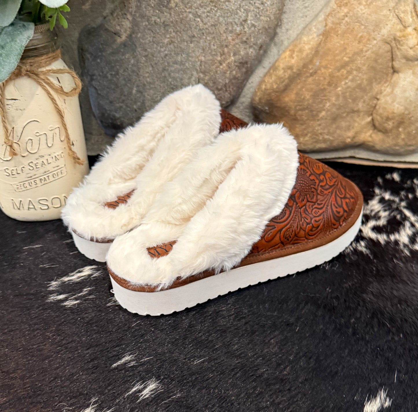 Snowdrift Slippers *Brown