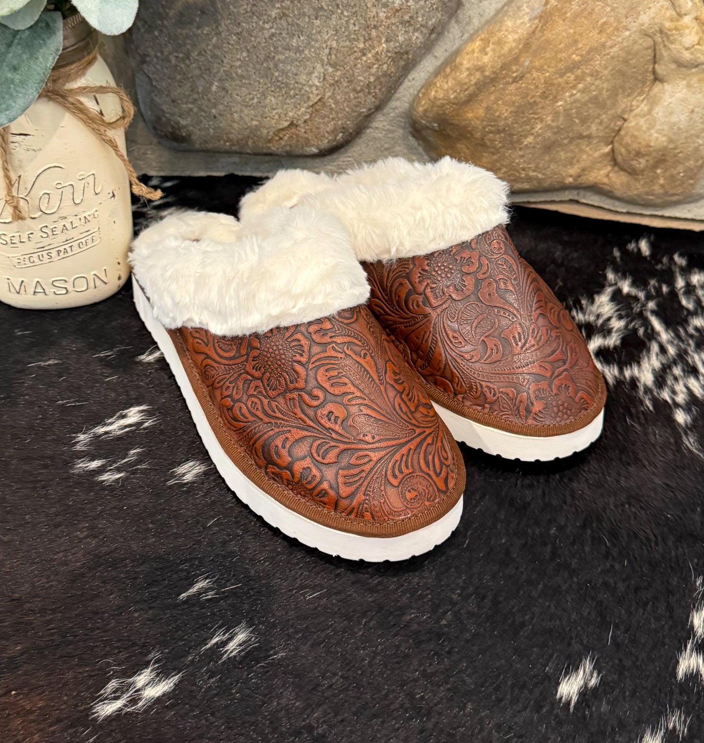 Snowdrift Slippers *Brown