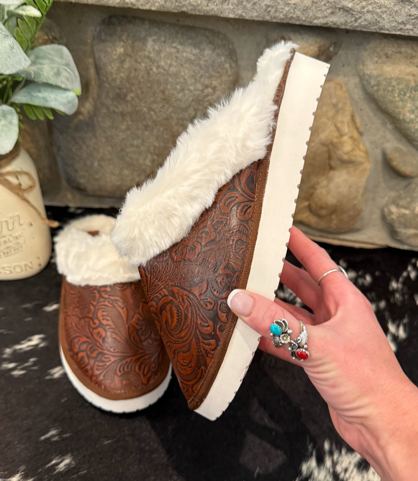 Snowdrift Slippers *Brown