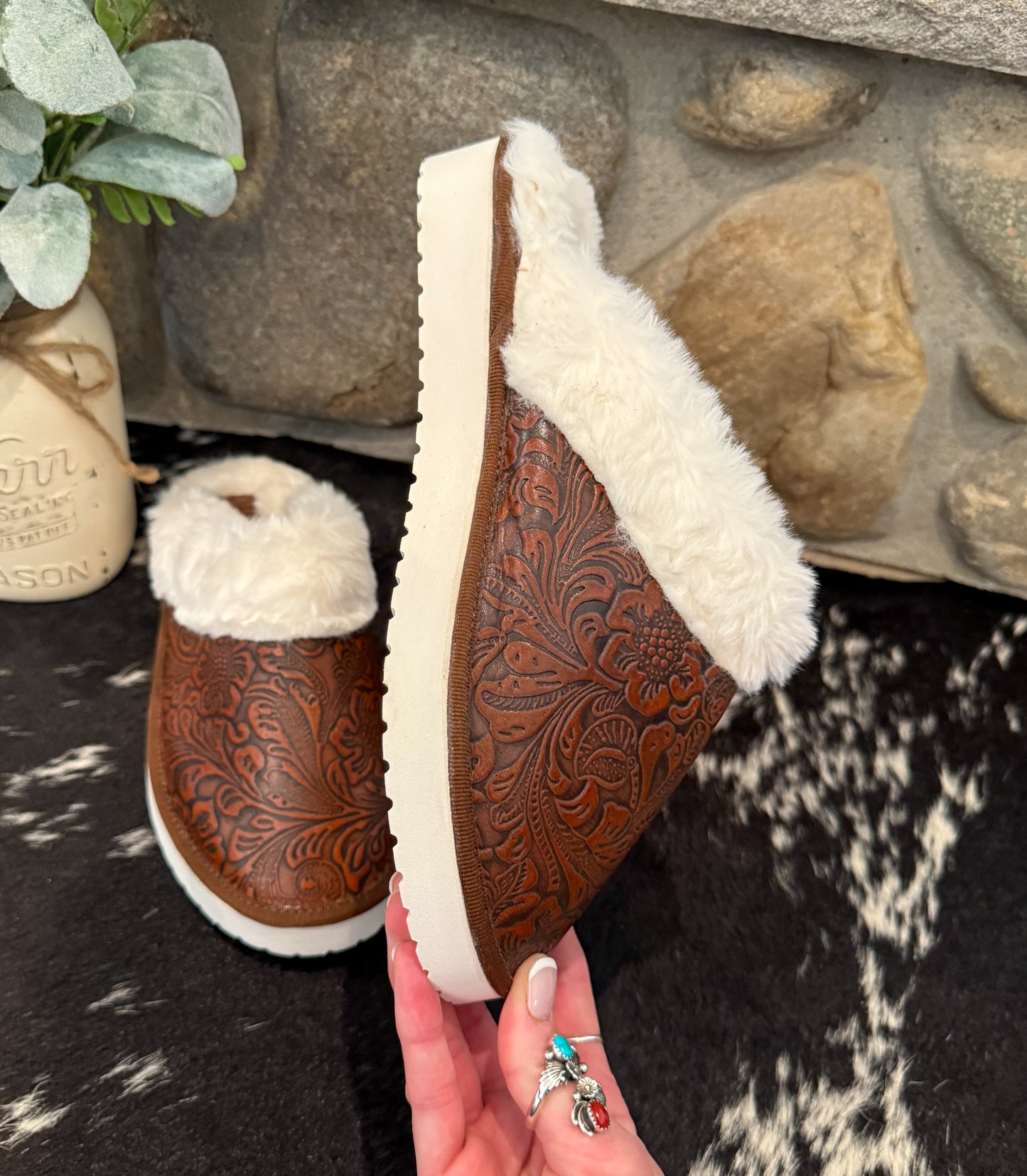 Snowdrift Slippers *Brown