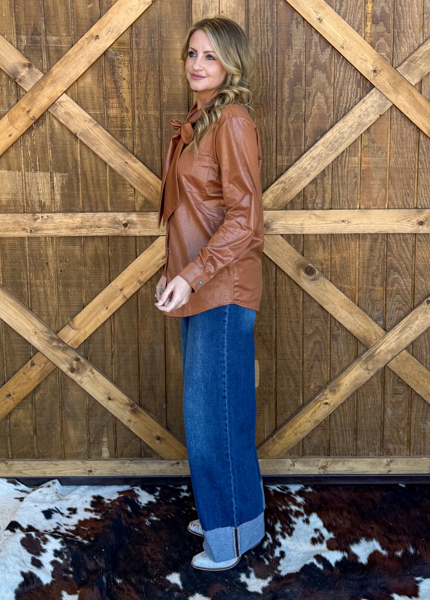 Leather Outlaw Top *Saddle