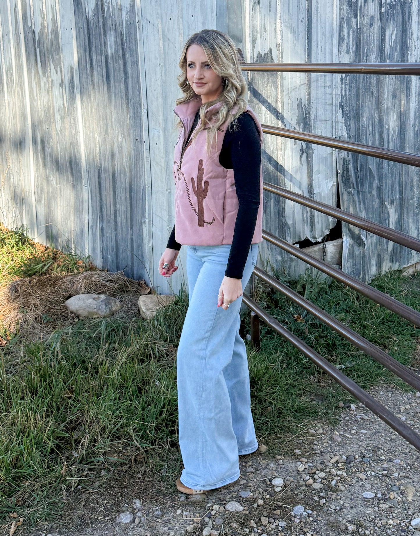 Southern Cactus Puffer Vest *Mauve