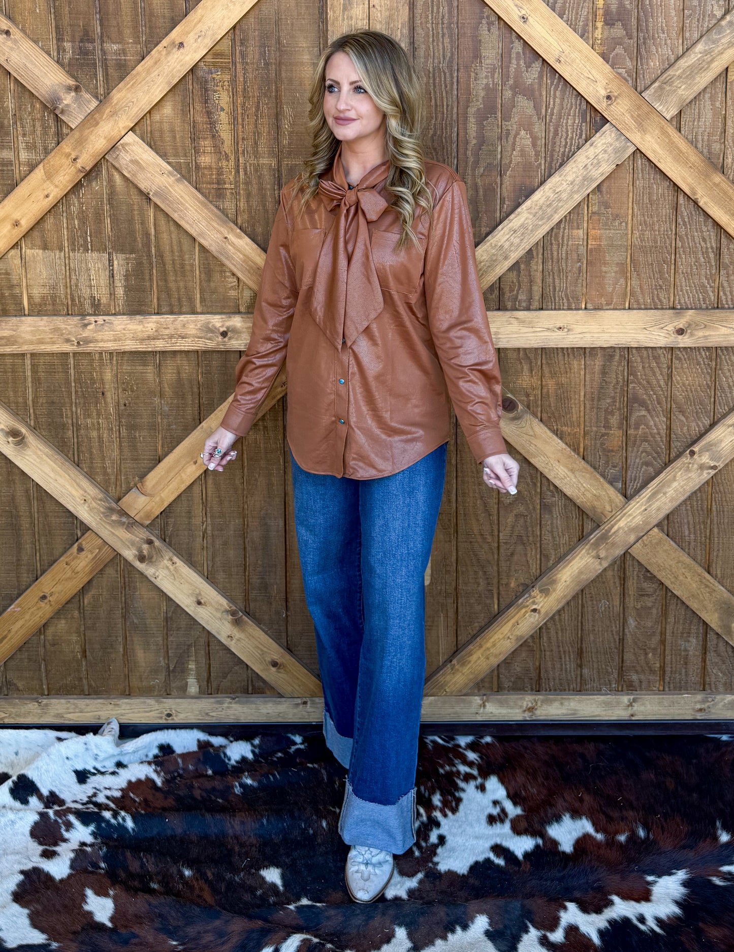 Leather Outlaw Top *Saddle