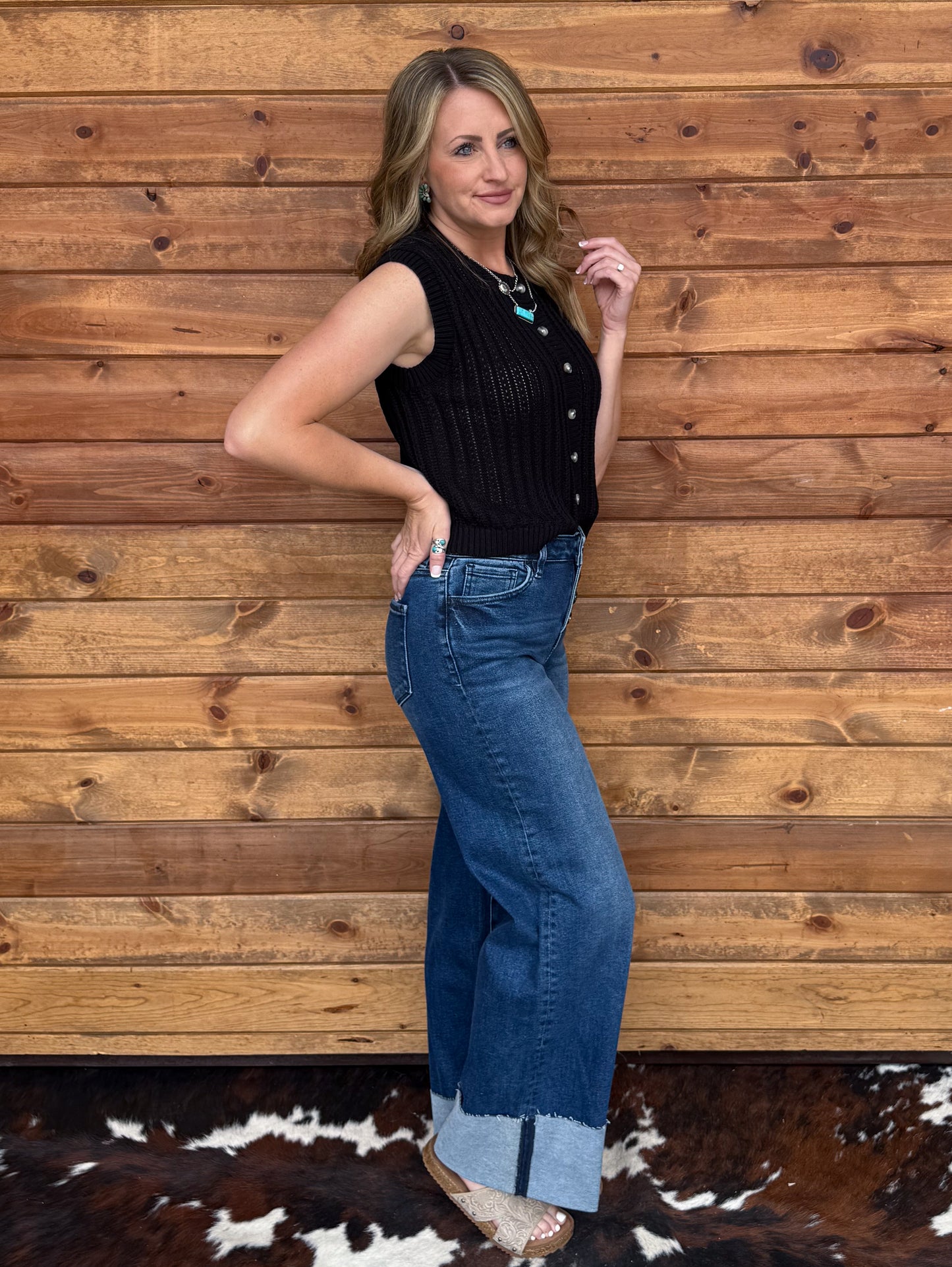 Simple Button-Up Tank *Black
