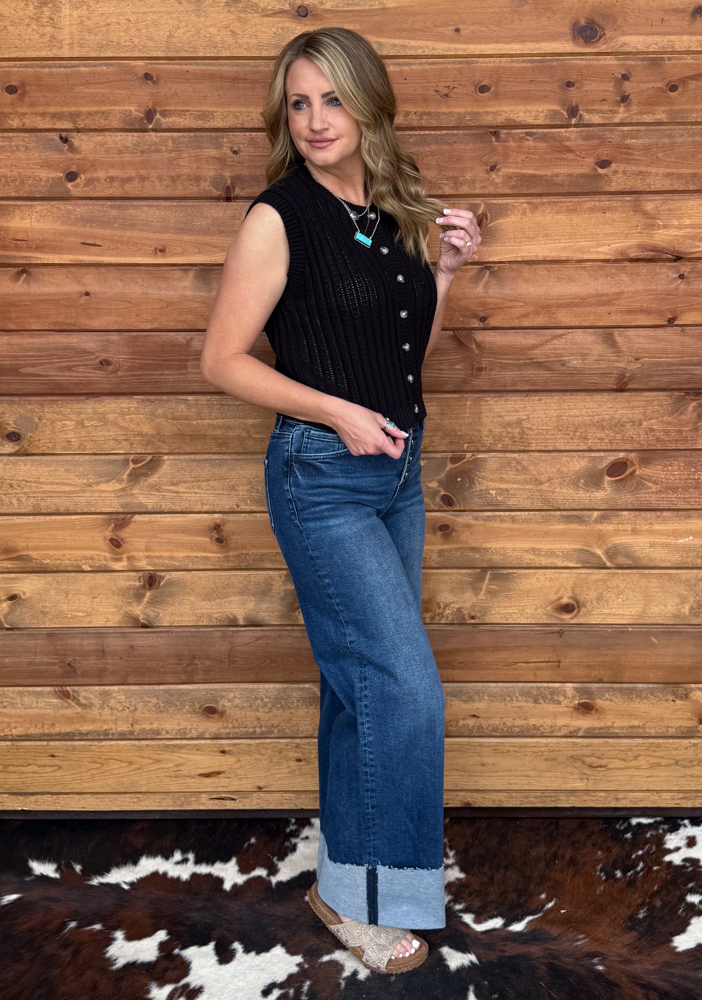 Simple Button-Up Tank *Black