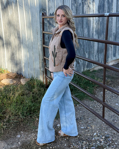 Southern Cactus Puffer Vest *Mocha
