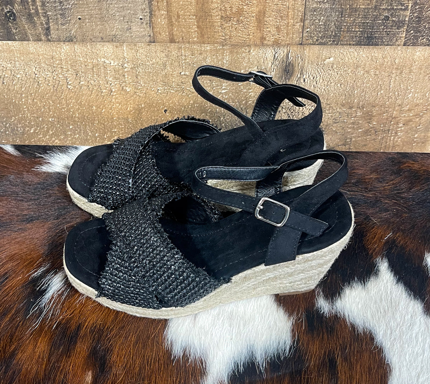 Elinor Wedges