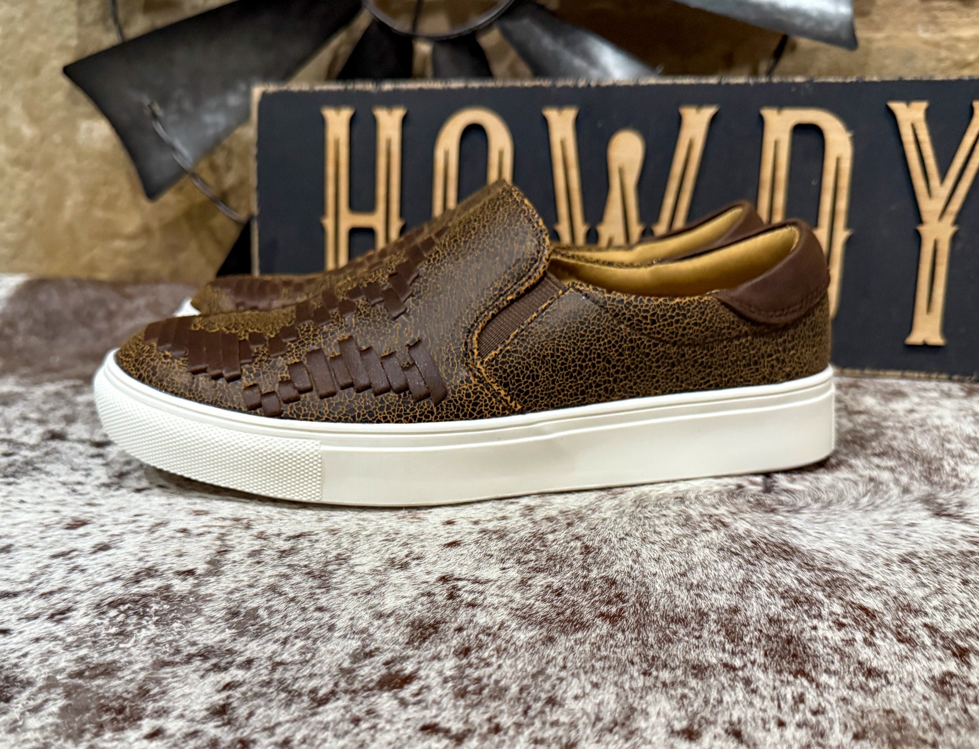 Marian Sneaker *Chocolate – The Rustic C Boutique