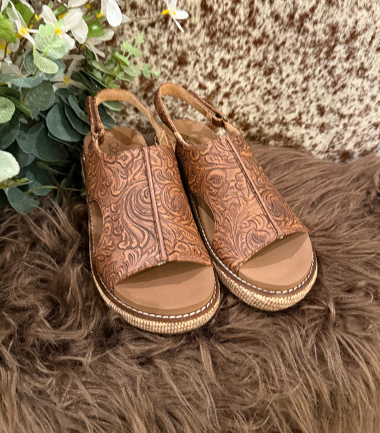 Rodeo Embossed Wedges *Cognac