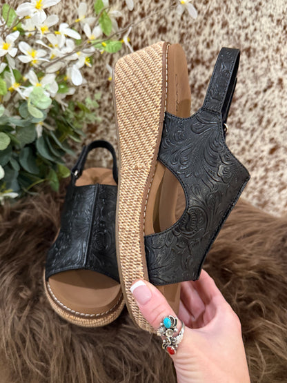Rodeo Embossed Wedges *Black