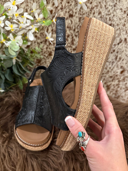 Rodeo Embossed Wedges *Black