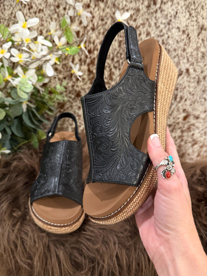Rodeo Embossed Wedges *Black