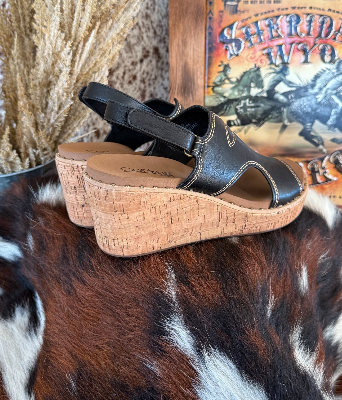 Darlin’ Corkys Wedges *Black