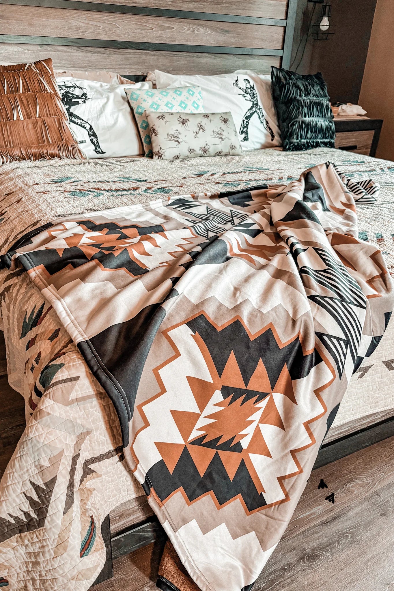 Santa Fe Dust Throw Blanket