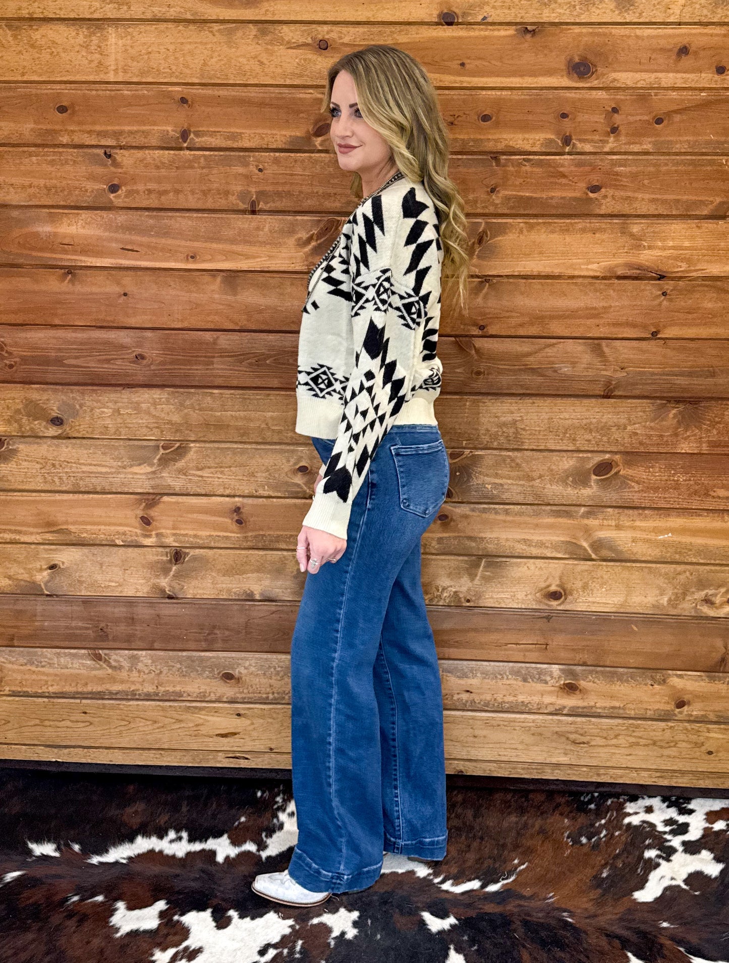 Southern Aztec Sweater *Ivory