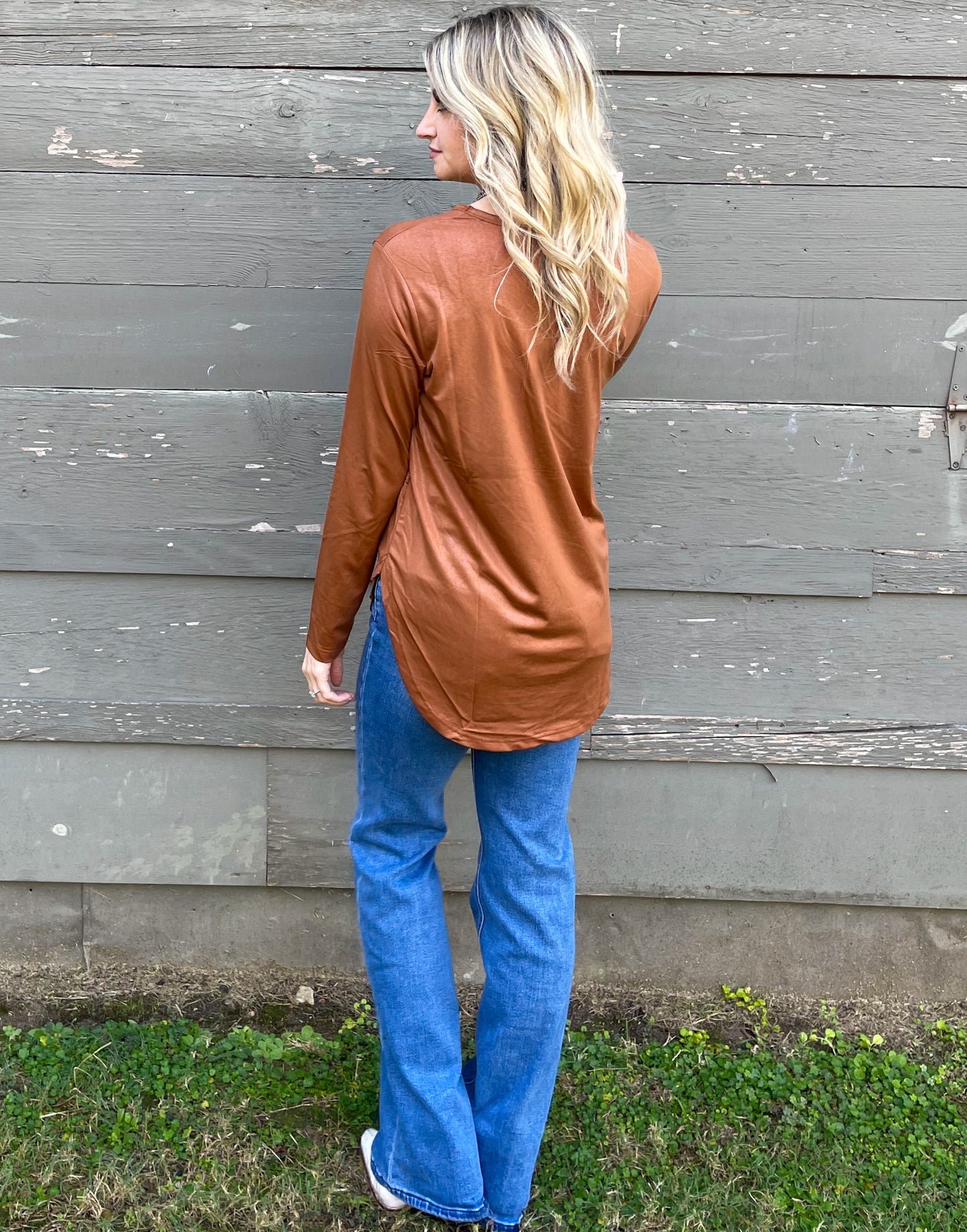 Swanky Leather Long Sleeve *Saddle