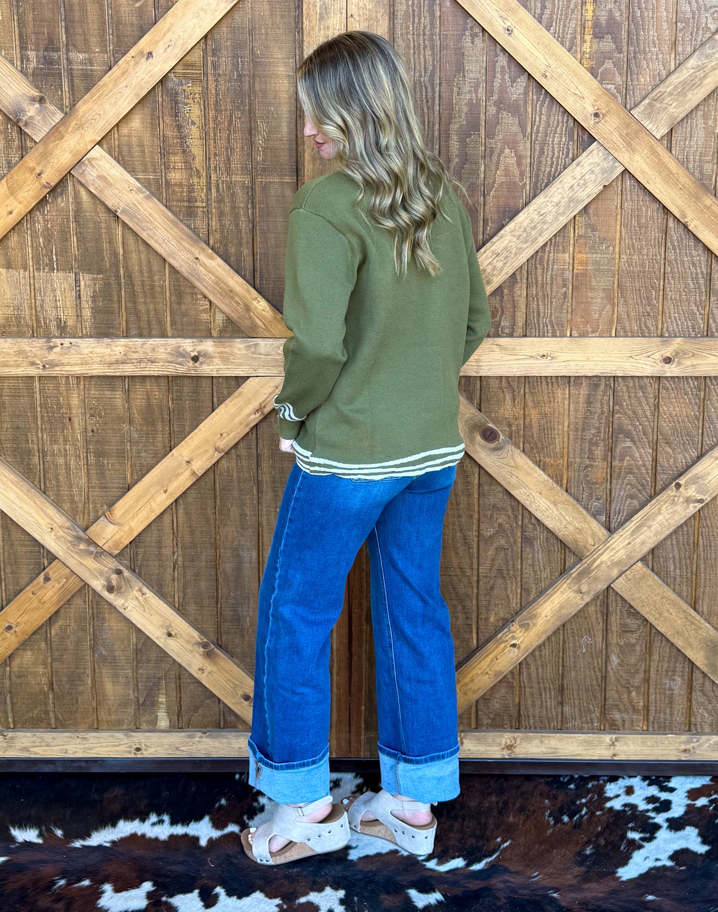 Wild & Western Sweater *Olive