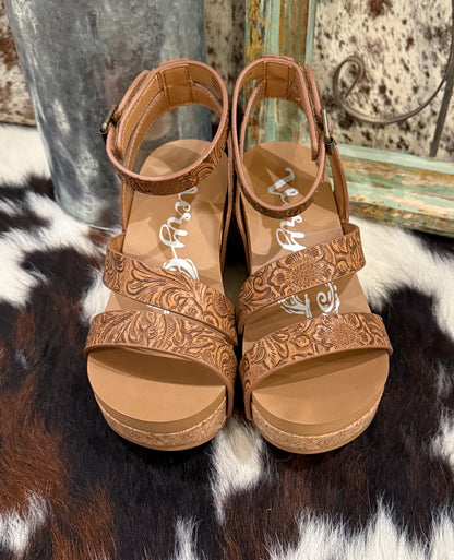 Kiara Wedges