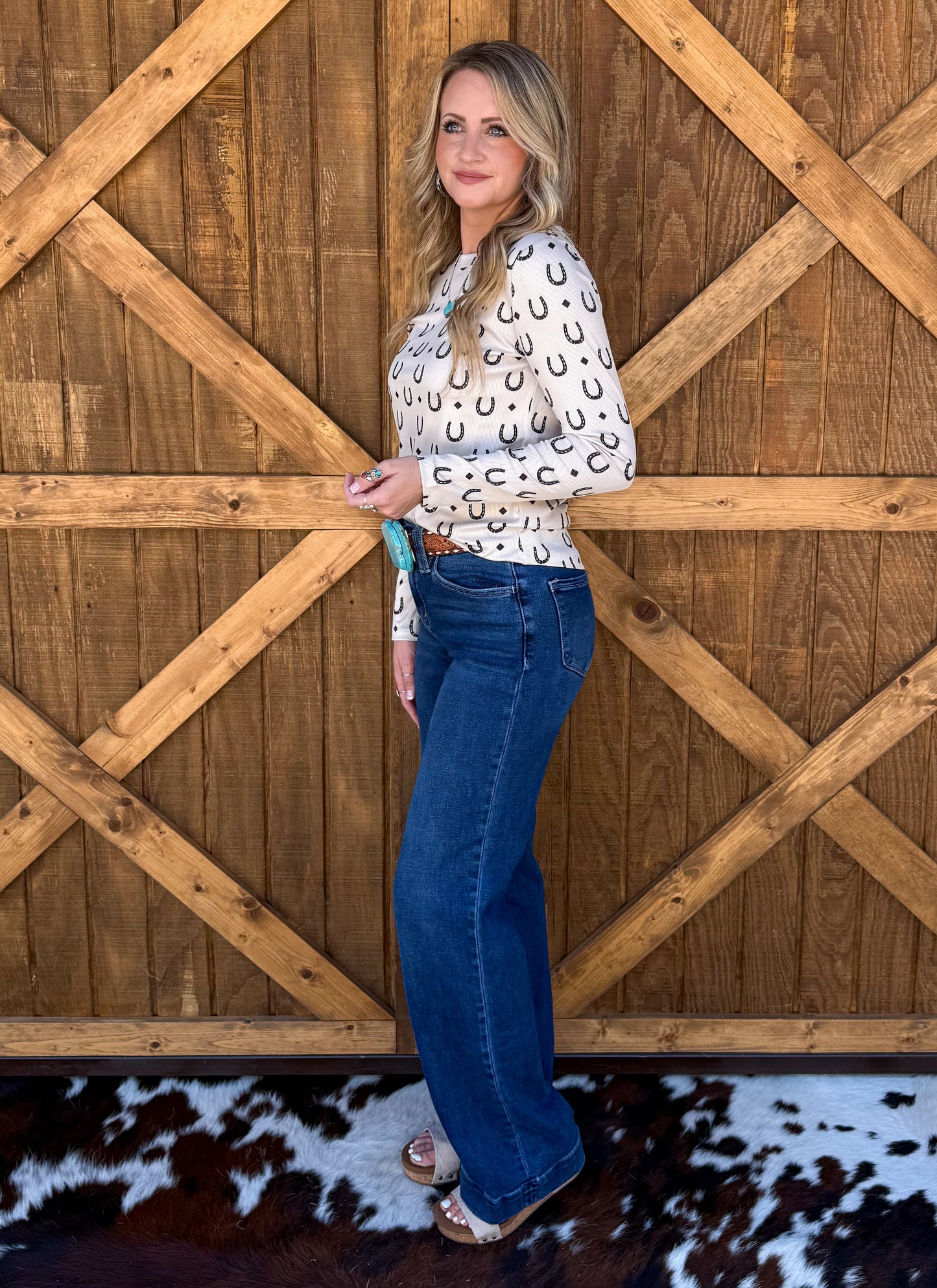 Horseshoe Ribbed Long Sleeve