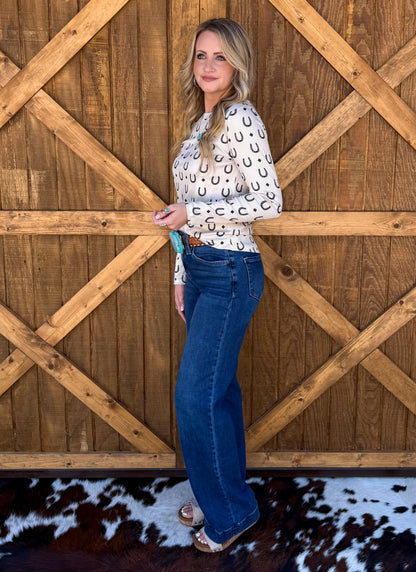 Horseshoe Ribbed Long Sleeve